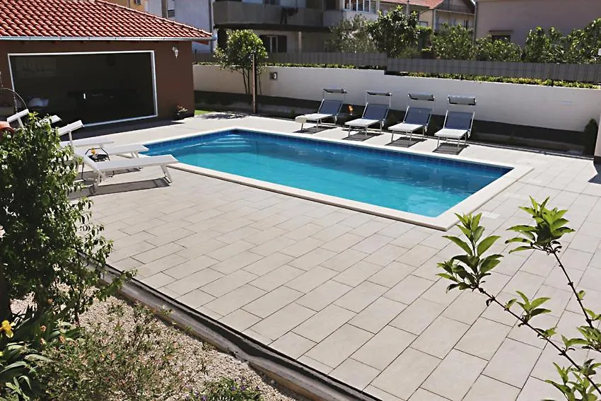 Vila Anda Zadar 0*,