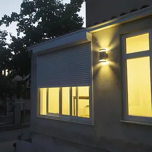 Clover Apartment