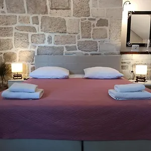 Renata1 Apartment